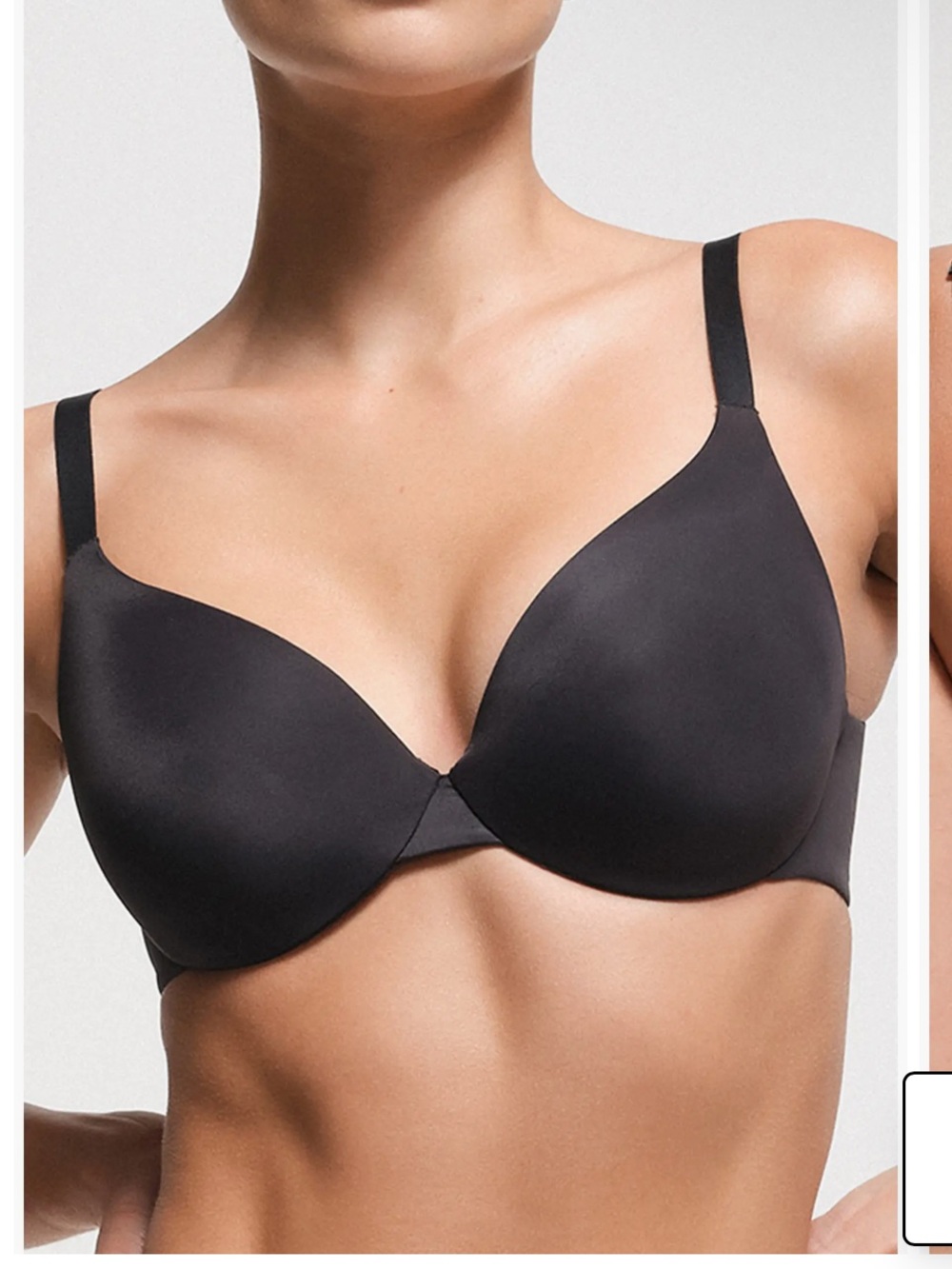 SKIMS Black Seamless Molded T-Shirt Bra - Picture 1 of 7